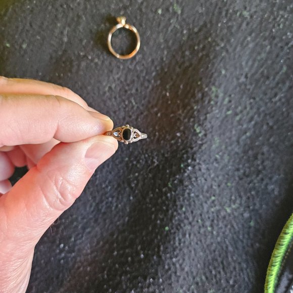 Jewelry - Picture 3 of 7